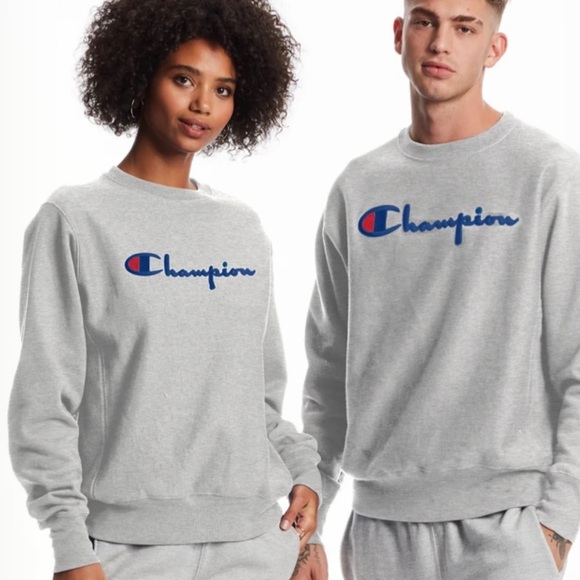 Champion Unisex Vintage Style Embroidered Sweatshirt - Medium - Picture 2 of 5